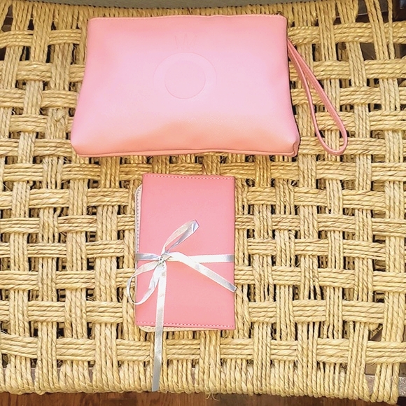 NWOT Pandora Travel Jewelry Organizer and Pouch with a Wristlet Strap - Picture 9 of 10